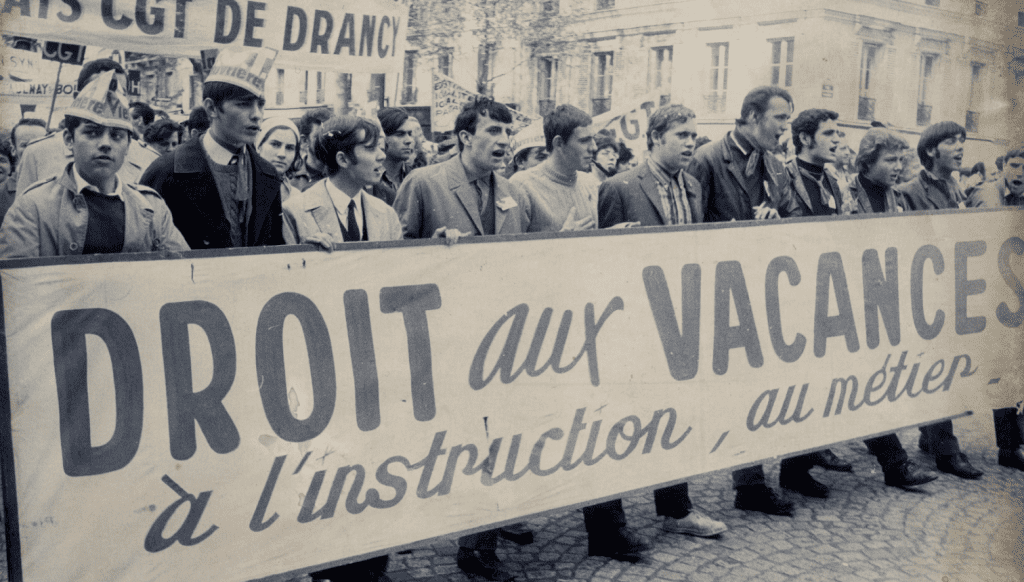 Photo de manifestation en 1936 pour le droit aux vacances